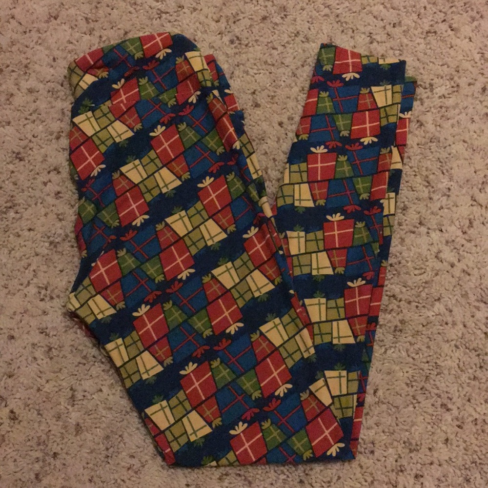 LuLaRoe OS Christmas Presents leggings